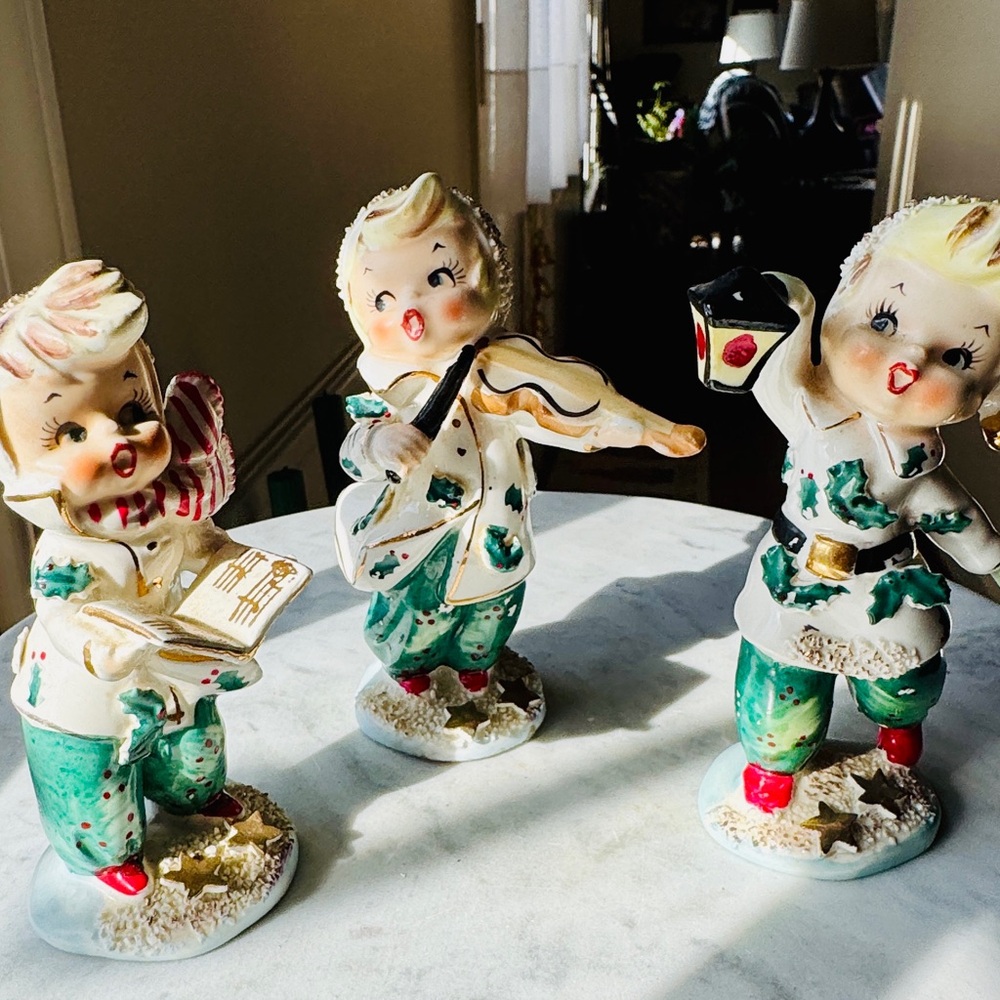 Lefton Holiday Figurine Set Christmas Carolers